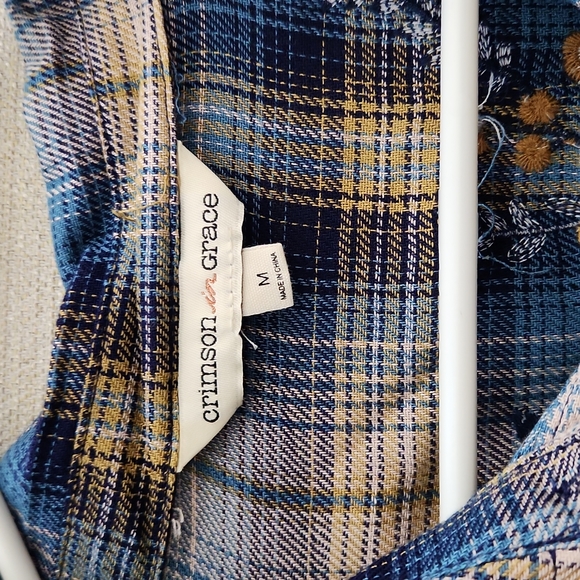 Crimson in Grace Flannel High Low Tunic Size Medium - Picture 5 of 16